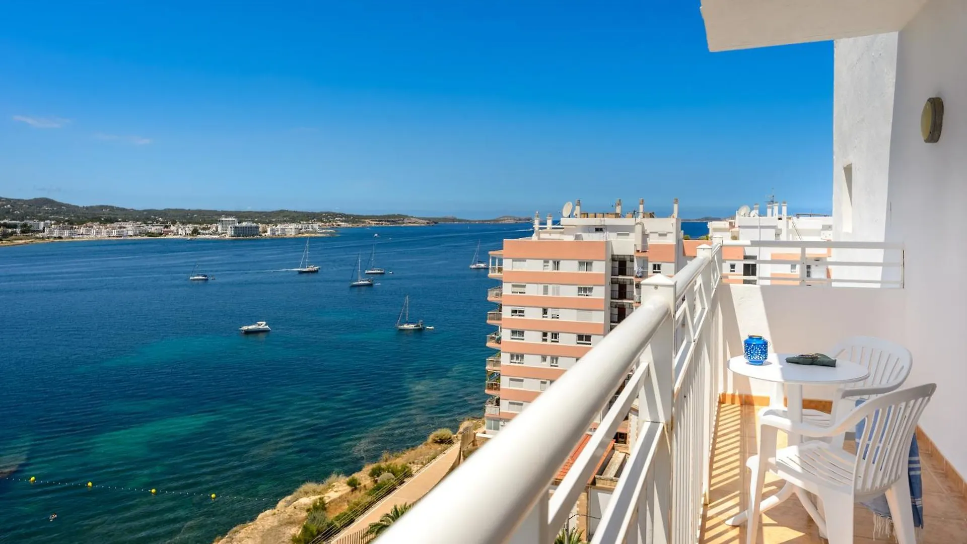Aparthotel Vibra Sanan - Adults Only Sant Antoni de Portmany Spagna