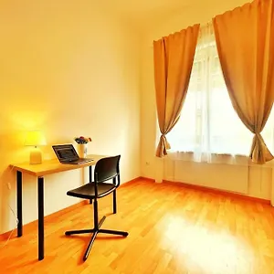 central-spacious-flat.inbudapesthotels.com/