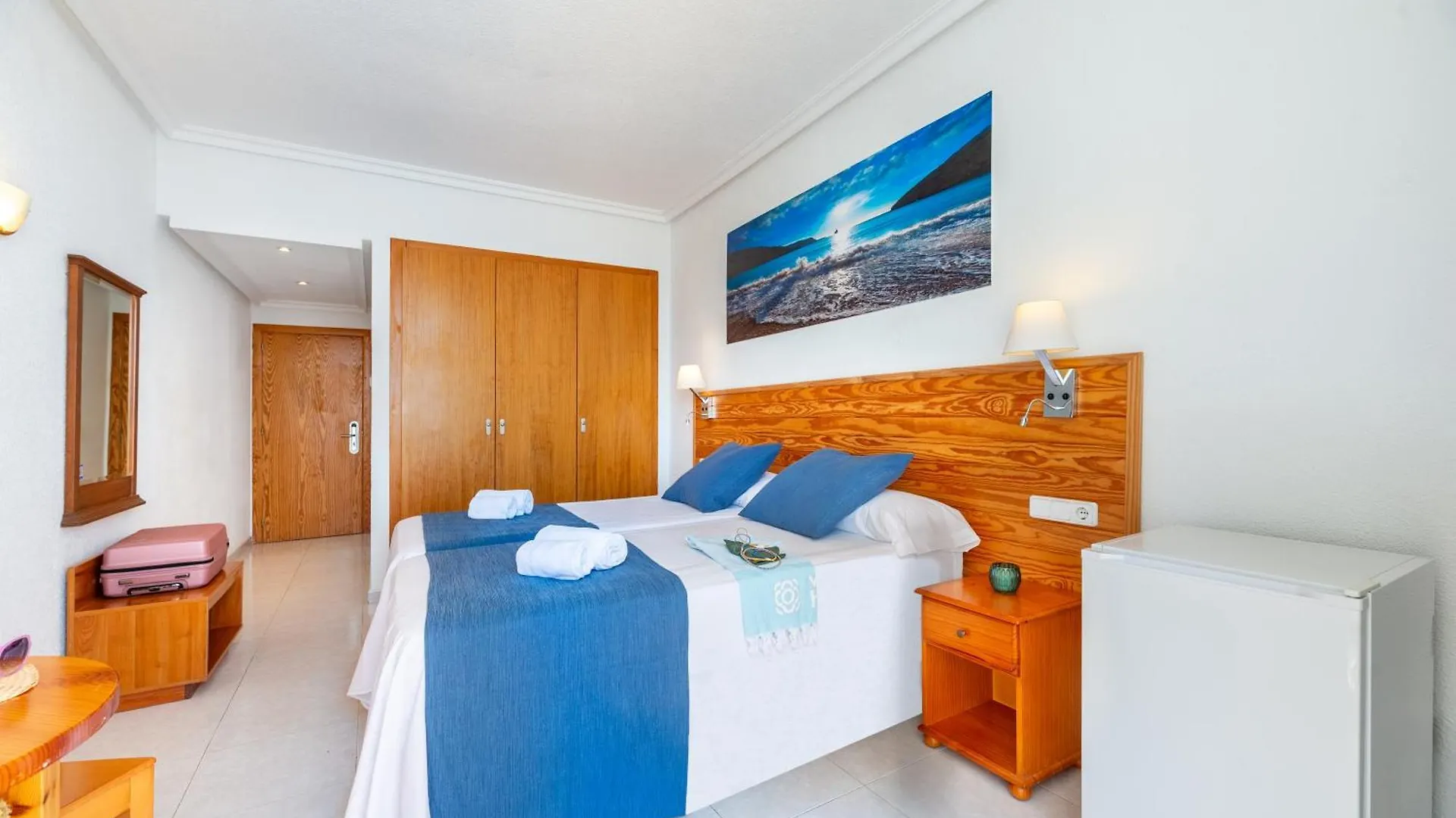 Aparthotel Vibra Sanan - Adults Only San Antonio  2*, San Antonio (Ibiza)
