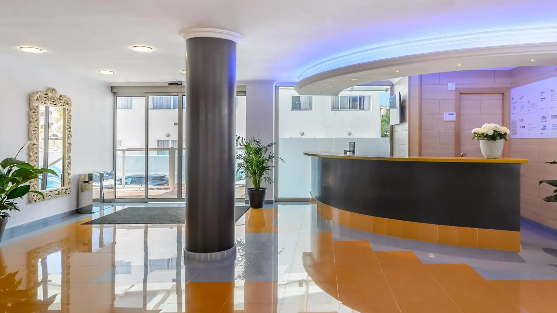 Aparthotel Vibra Sanan - Adults Only San Antonio